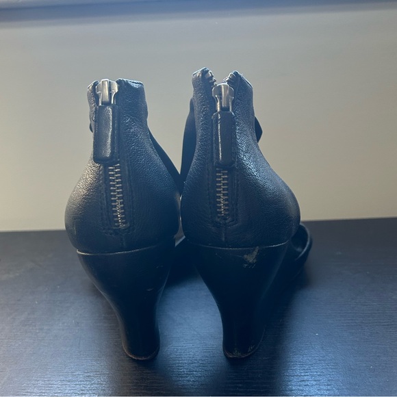 Eileen Fisher Corona Sandals Black Leather Ankle Strap Zip Wedge Peep - Picture 5 of 6